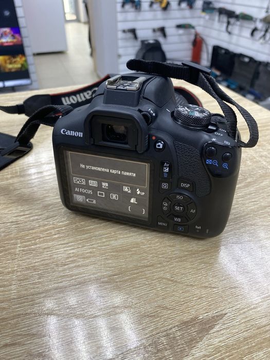 Фотоаппарат Canon EOS 2000d (ТМ79)