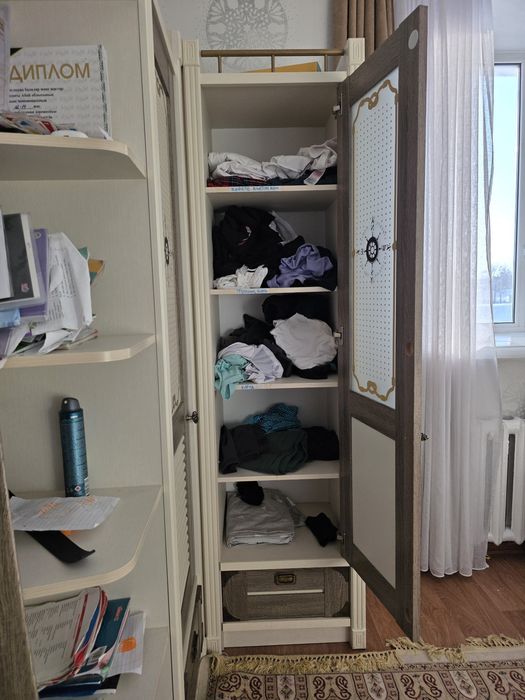 Детская мебель,шкаф,стол,кровать