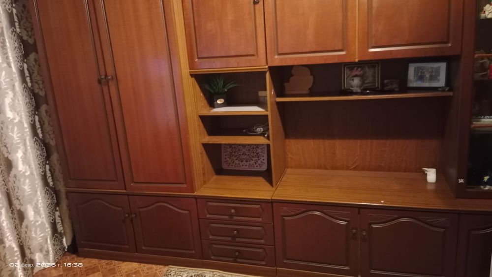 Продам гарнитур , шкаф
