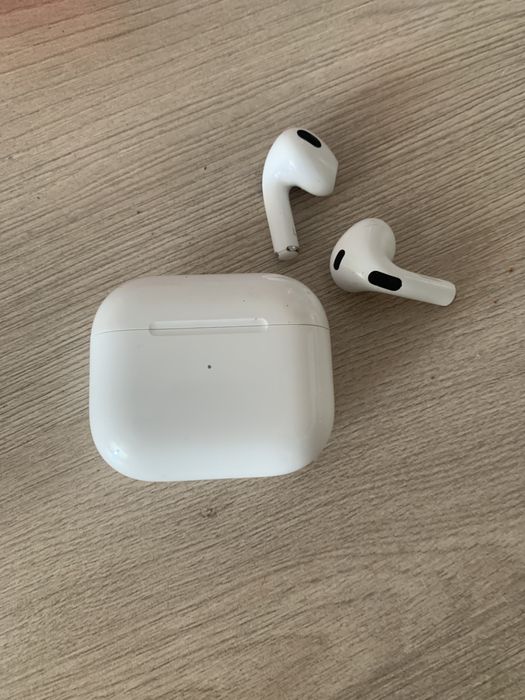 AirPods 3 в идеалном состоянии, оригинал.