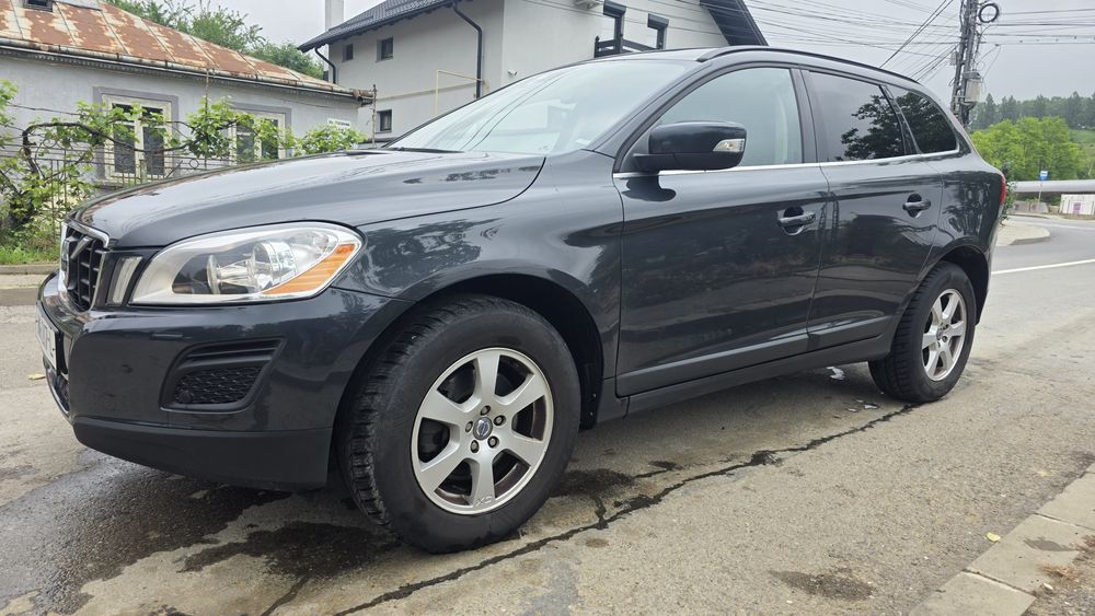 Volvo XC60 2.0 D 5 cilindri * An 2013 * Cutie Manuala * Euro 5
