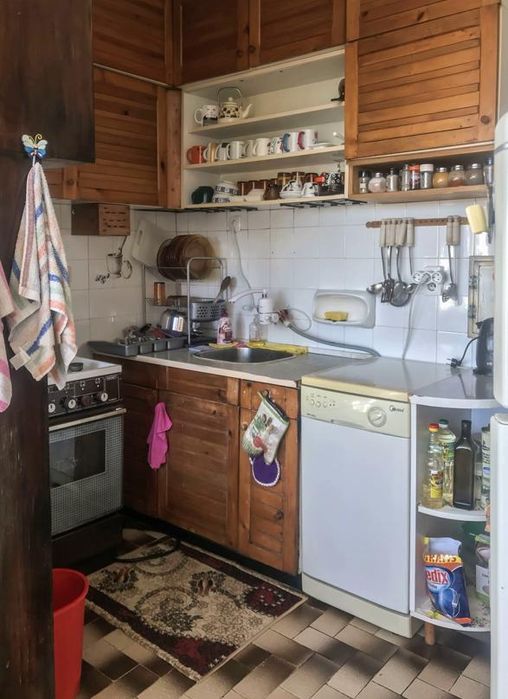 Дава се под наем Тристаен апартамент в София, Красно село - 110 кв.м за 598.23 € - Снимка #2