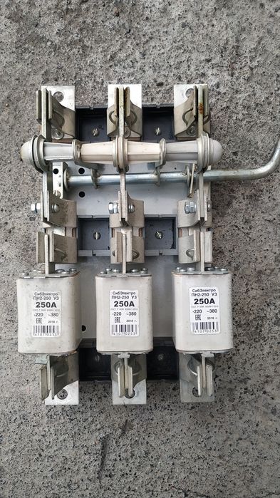 Рубильник, новый .