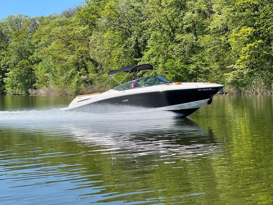 Barca Searay 270 slx