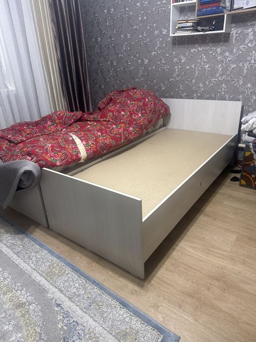 Кровать односпальный