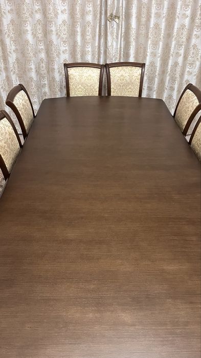 Стол со стульями