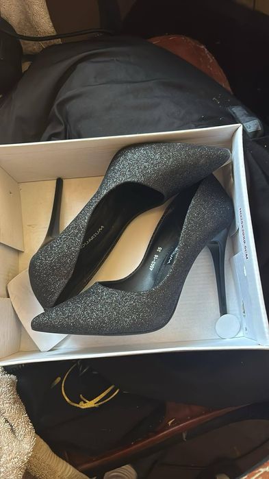 Бална дантелена червена рокля