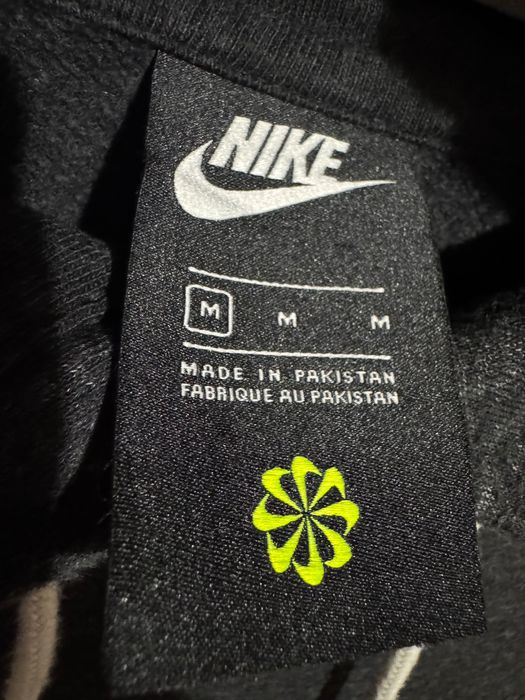 Nike Sportswear Men's Pullover Hoodie.