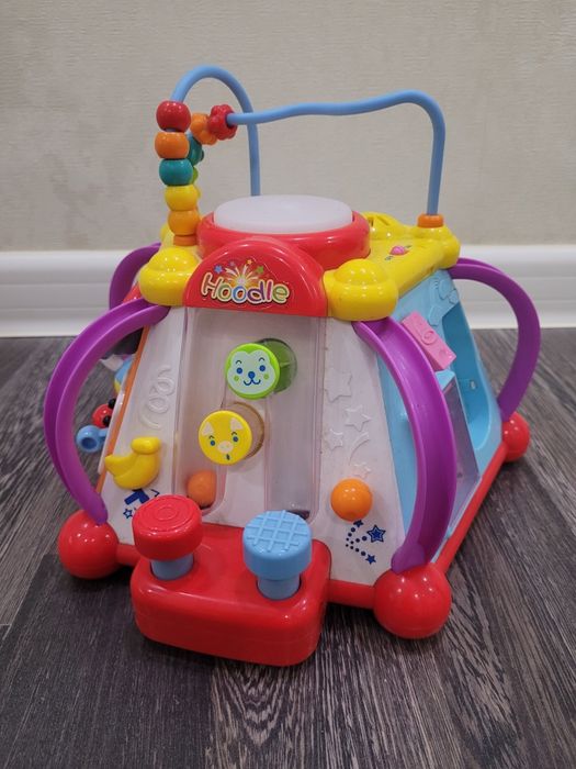 Продам развивающие игрушку - бизиборд