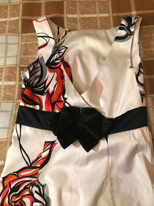 Платье на выход (с вырезом на спине)