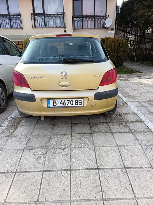 Продавам пежо 307 1.4