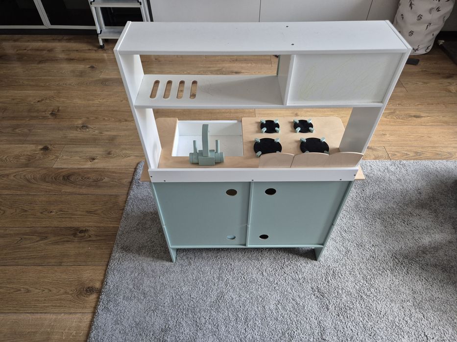 Дървена детска кухня