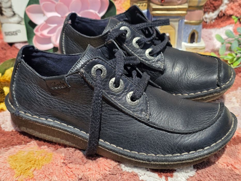 Clarks обувки естествена кожа N38