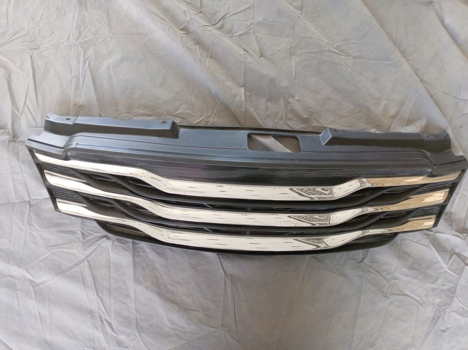 Решетка радиатора для gentra