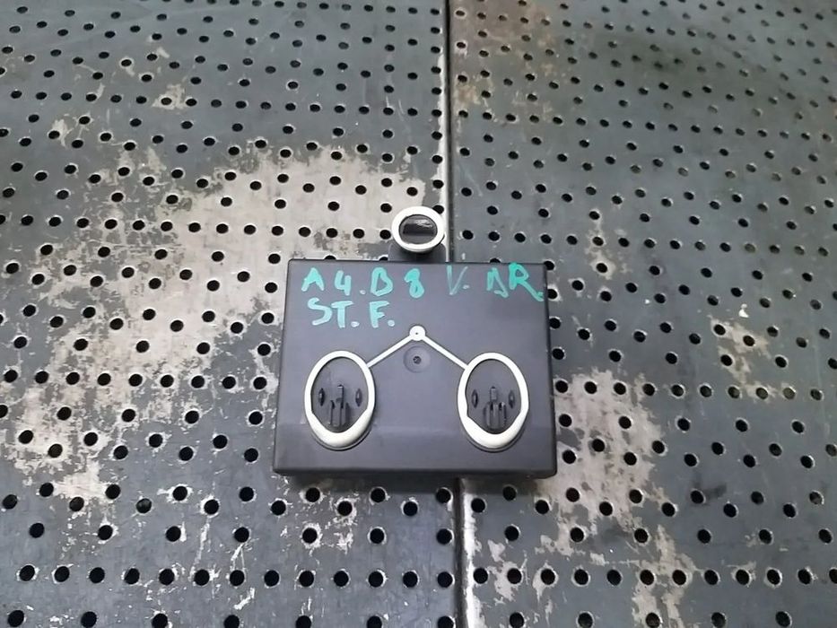 Modul calculator usa stanga fata audi a4 b8 8k 8k0959792b