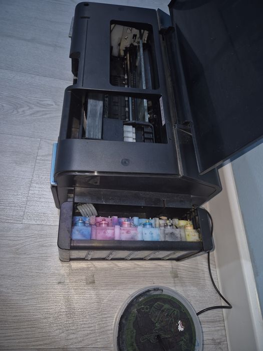 Принтер epsonl805 на запчасти