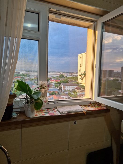 Proprietar, vand garsonieră decomandată 36 mp – zona Parcul Teilor (Titan - Ozana)