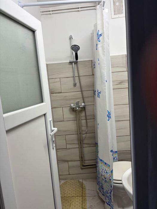 Proprietar,inchiriez garsoniera zona UTA-AFI,Arad!