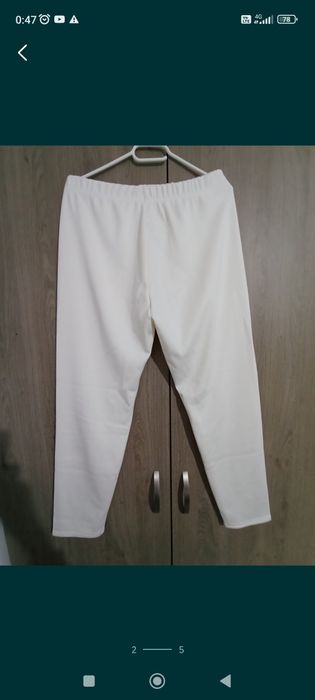 Pantaloni noi albi caldurosi