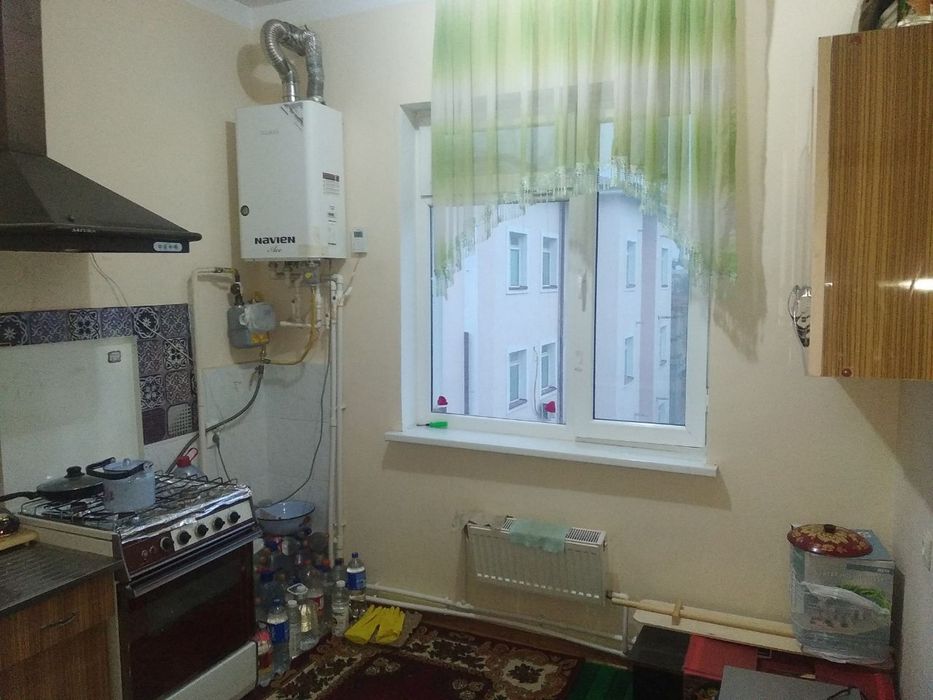 Срочно продаётся 2х ком квартира на 4-этаже навостройка