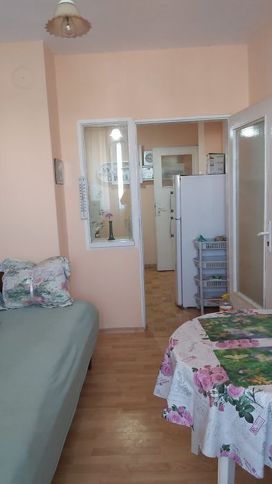 Дава се под наем Двустаен апартамент в Варна, Трошево - 56 кв.м за 229.5 € - Снимка #3