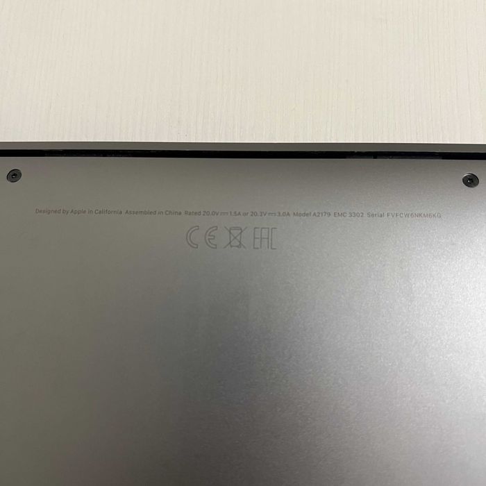 MacBook Air 2020 г 512 gb Intel core i5