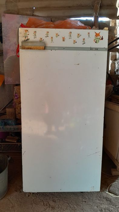 Холодильник "Брюса", бу в отличном рабочем состоянии.