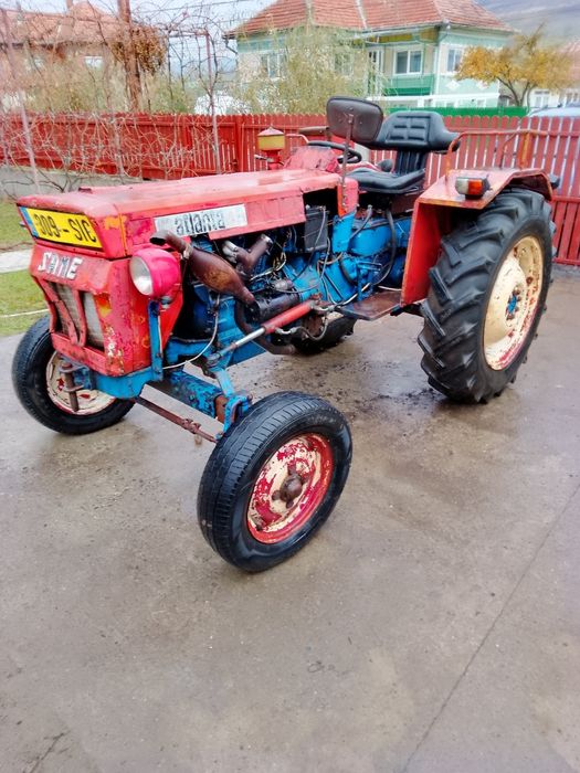 Tractor cu utilaje + motocultor cu utilaje