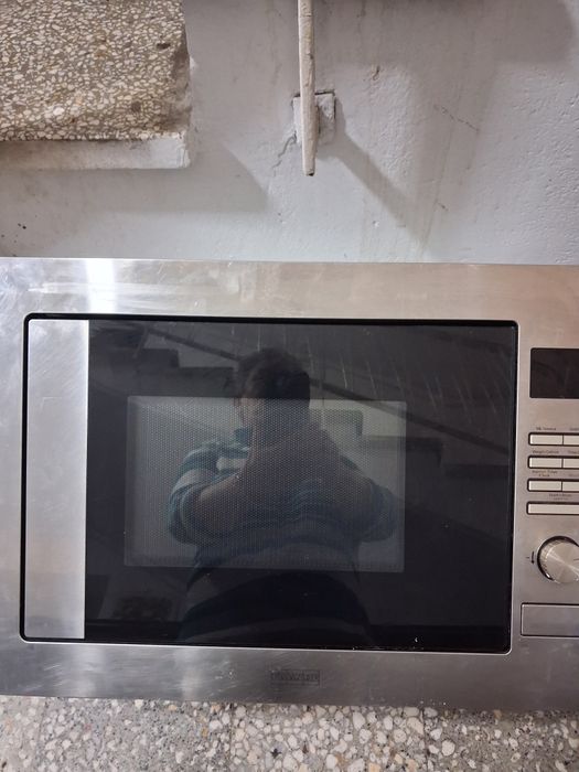 Cuptor cu microunde incastrabil