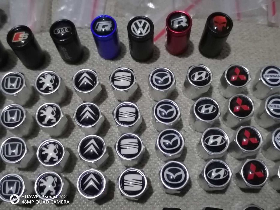 Метални капачки различни модели и цветове