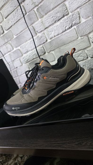 Оригинальные кроссы Columbia