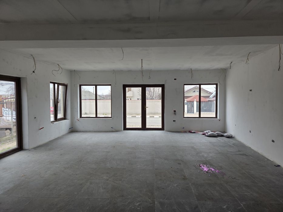 Spatiu comercial,Tuzla între Eforie si Costinești drumul spre mare