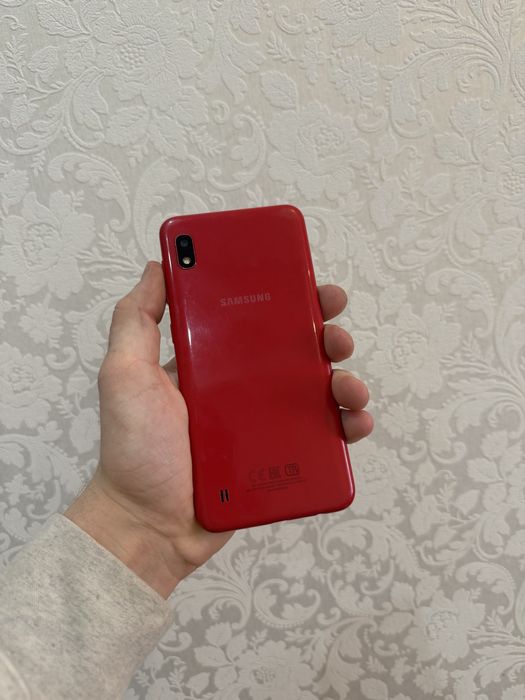 Samsung a10 в идеальном состоянии