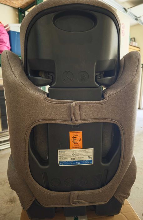 Стол за кола KIKKA BOO i-SIZE i-RAISE (100-150 см) - Кафяв