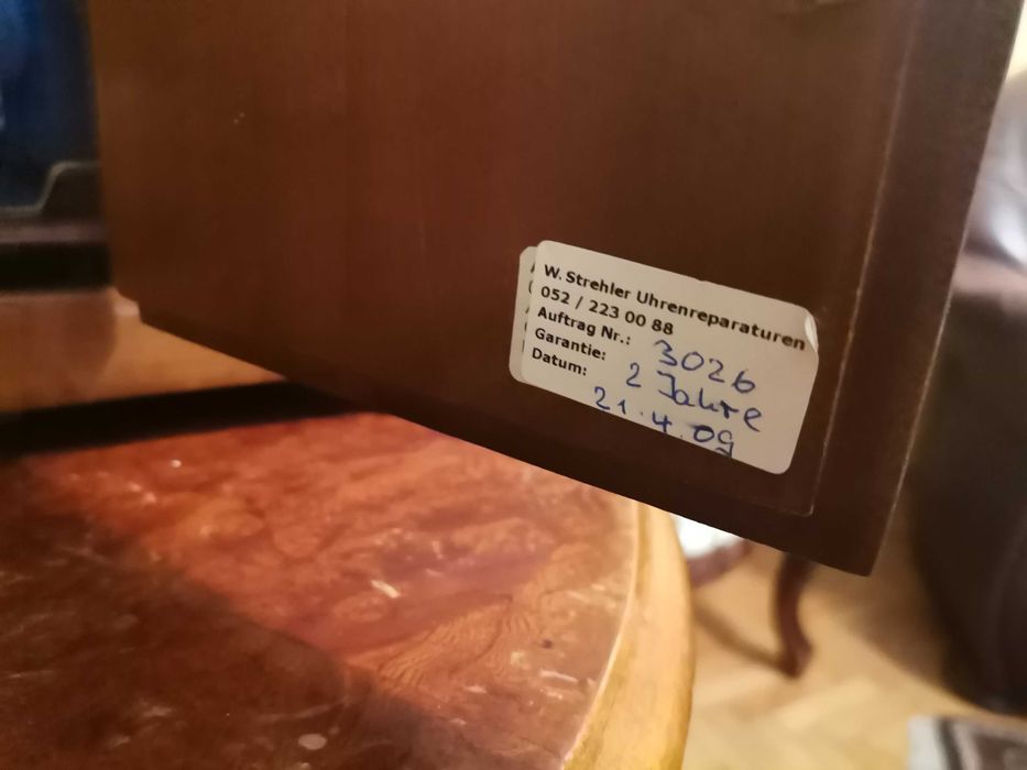 Каминен дървен настолен часовник