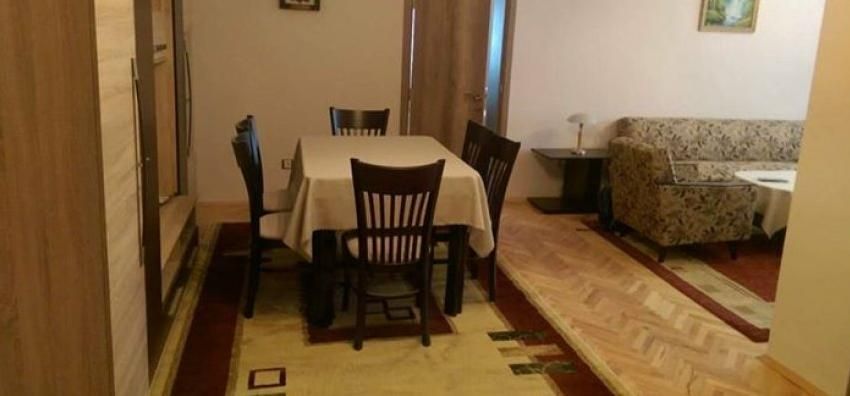 Дава се под наем Четиристаен апартамент в София, Център - 110 кв.м за 700 € - Снимка #1