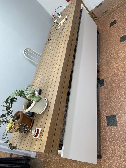 Рейлы , столы , пуфы , маникены, ресепшен для обувьи