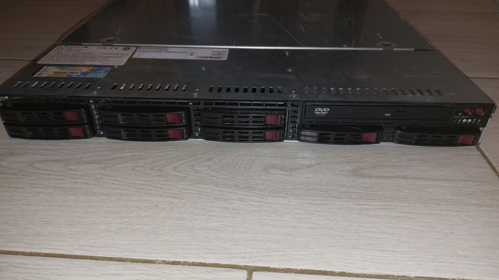 Server Supermicro 119-7 cu 2 proc Intel Xeon E5, 8-32gb ram, 1-8TB