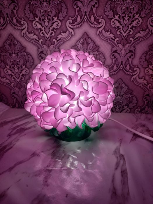 Продам светильник