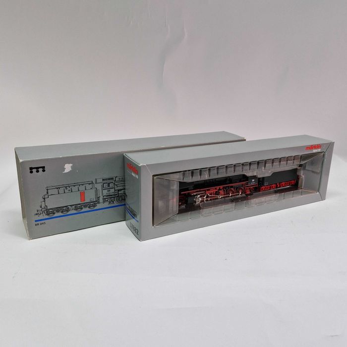 Liquid Money vinde - Macheta Locomotivă cu abur Märklin 37882