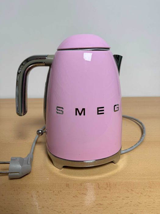 Fierbator apa Smeg - cana mare 1,7 L
