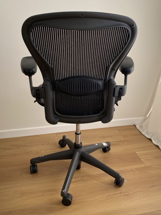 Кресло Herman Miller Aeron Classic / original