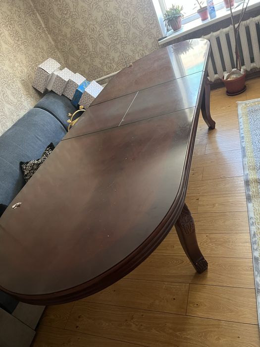 Продам стол чистый дерево