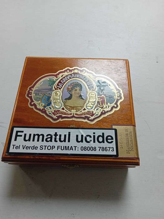 Кутия за пури (празна)