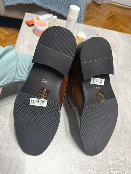 Италиански обувкимот естетвена кожа чисто нови