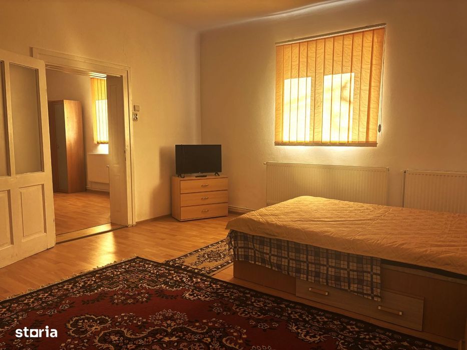 Apartament la casă, 2 camere, zona Lupeni