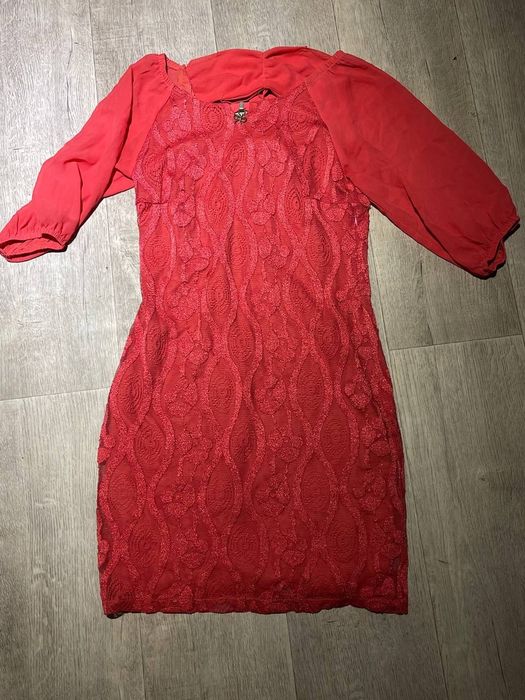 Свои платья в отличном состоянии