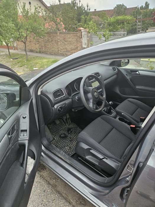 Volkswagen Golf VI 1.4MPI