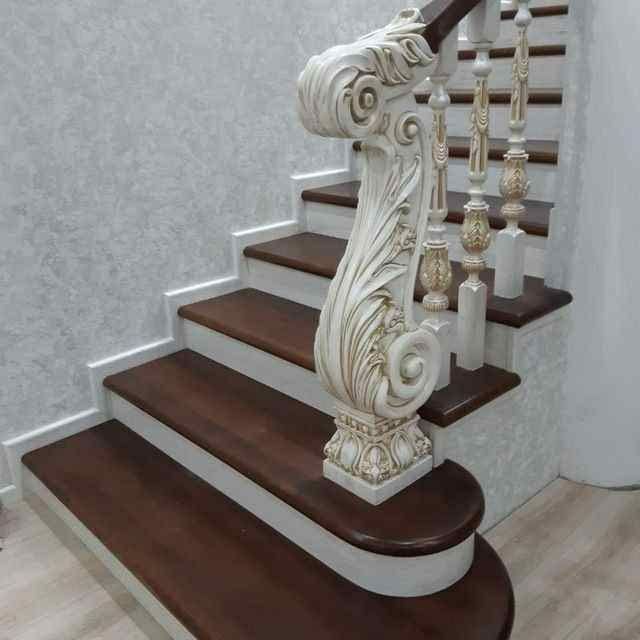 Уйигизга Мос зинапоялар