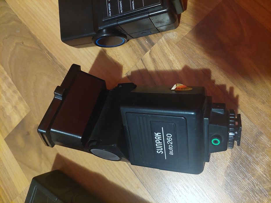 Blit foto,blițuri pentru diverse modele de aparat foto